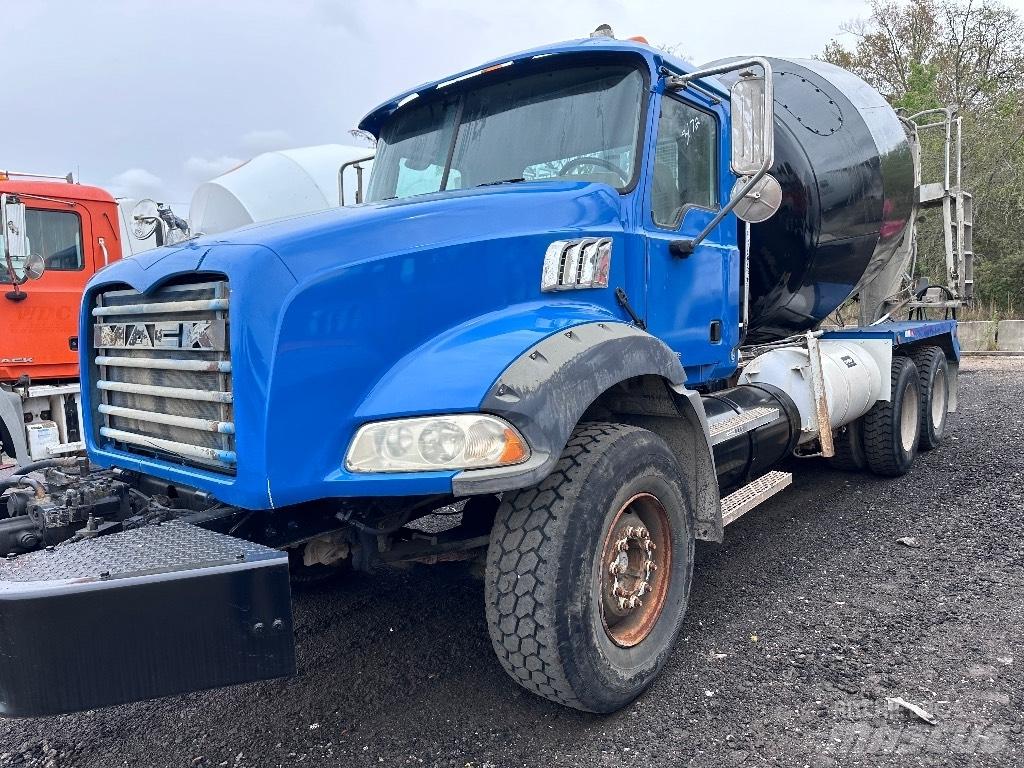 Mack CTP 713 B Специальные грузовики