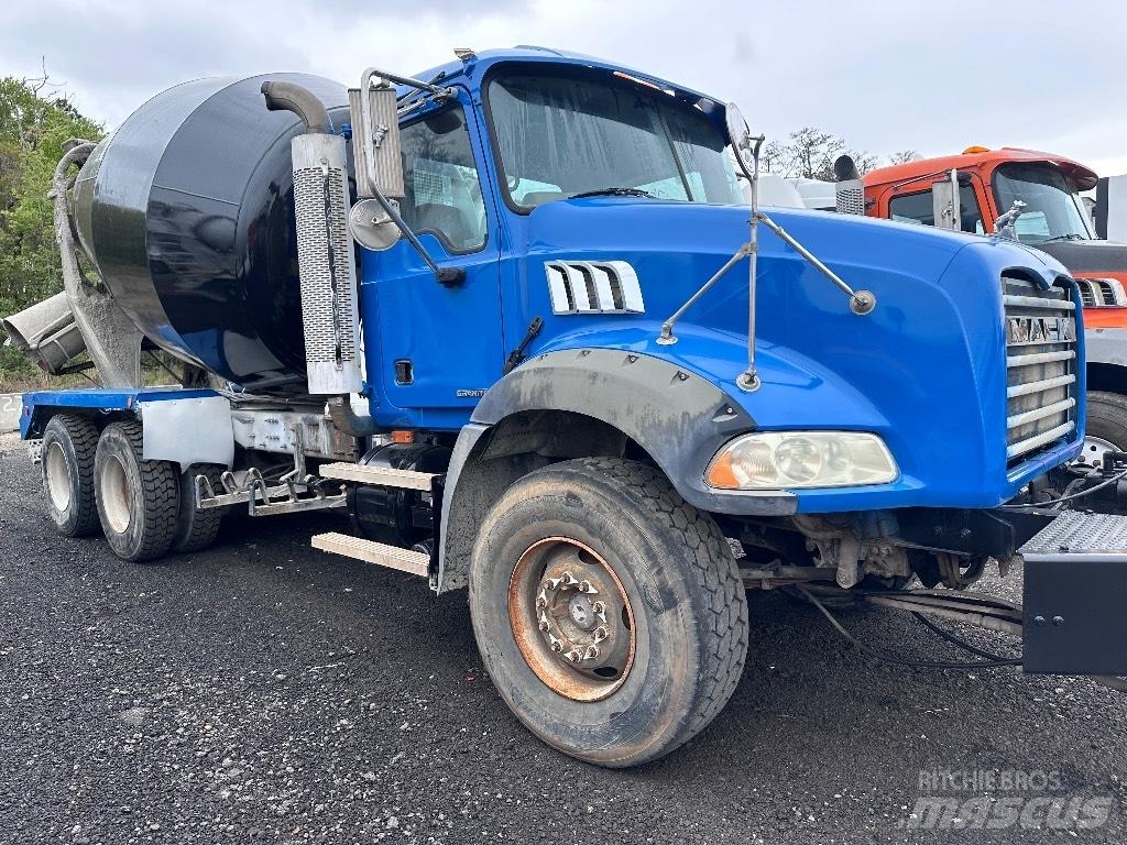 Mack CTP 713 B Специальные грузовики