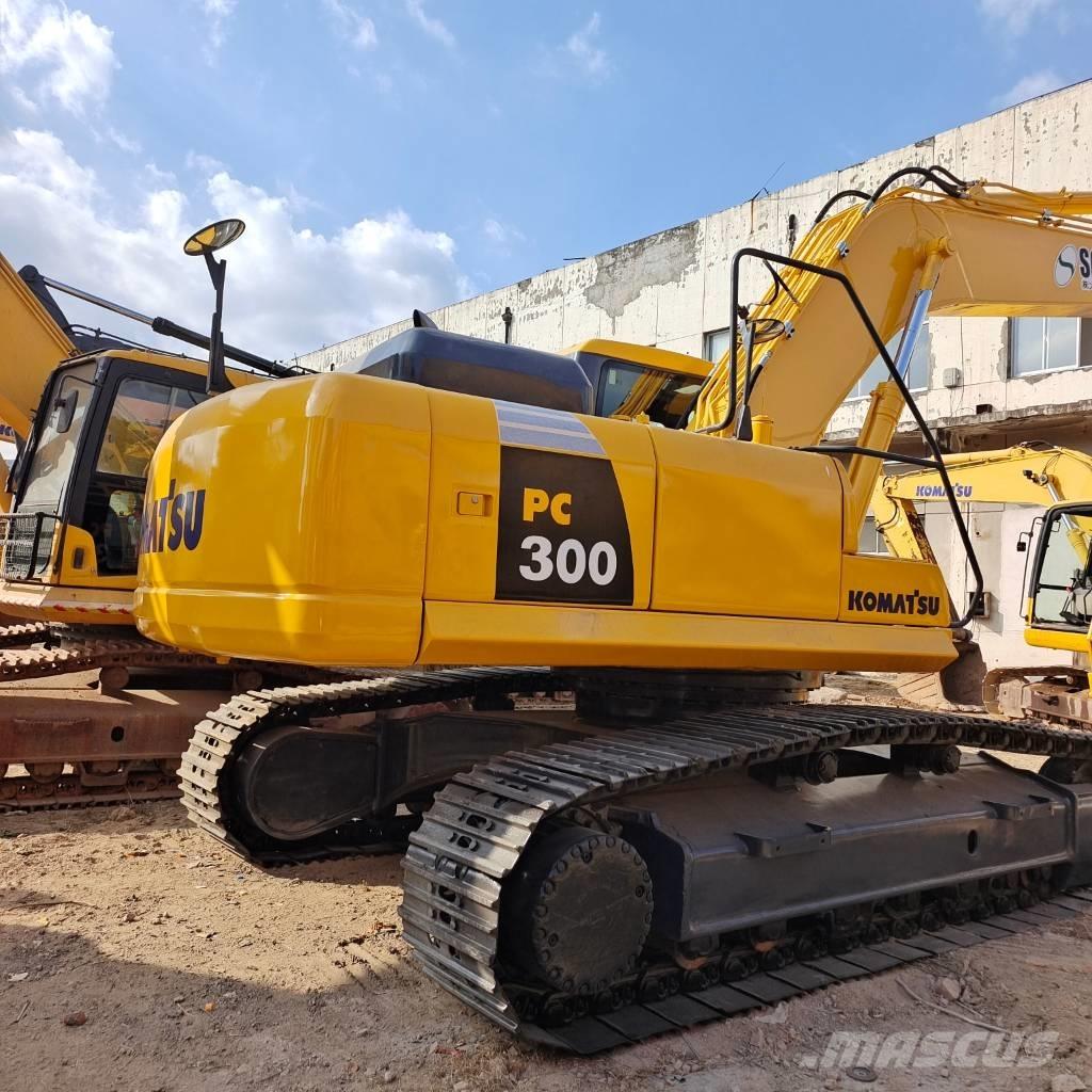 Komatsu PC 300-7 Гусеничные экскаваторы