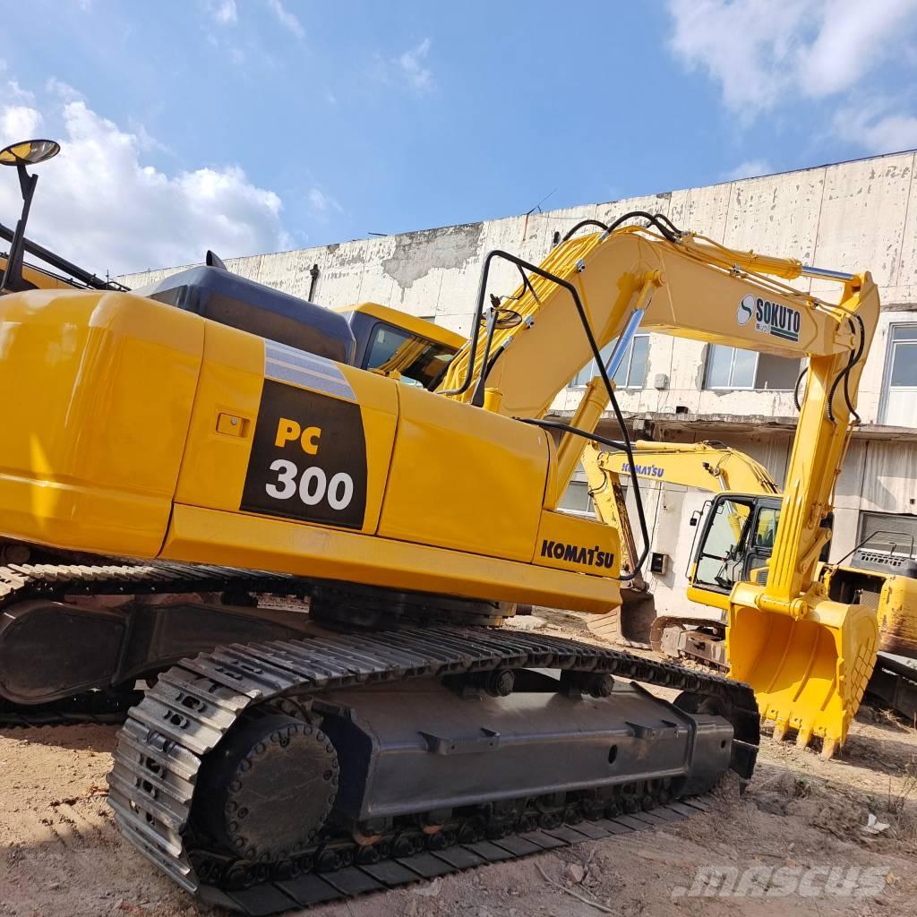Komatsu PC 300-7 Гусеничные экскаваторы