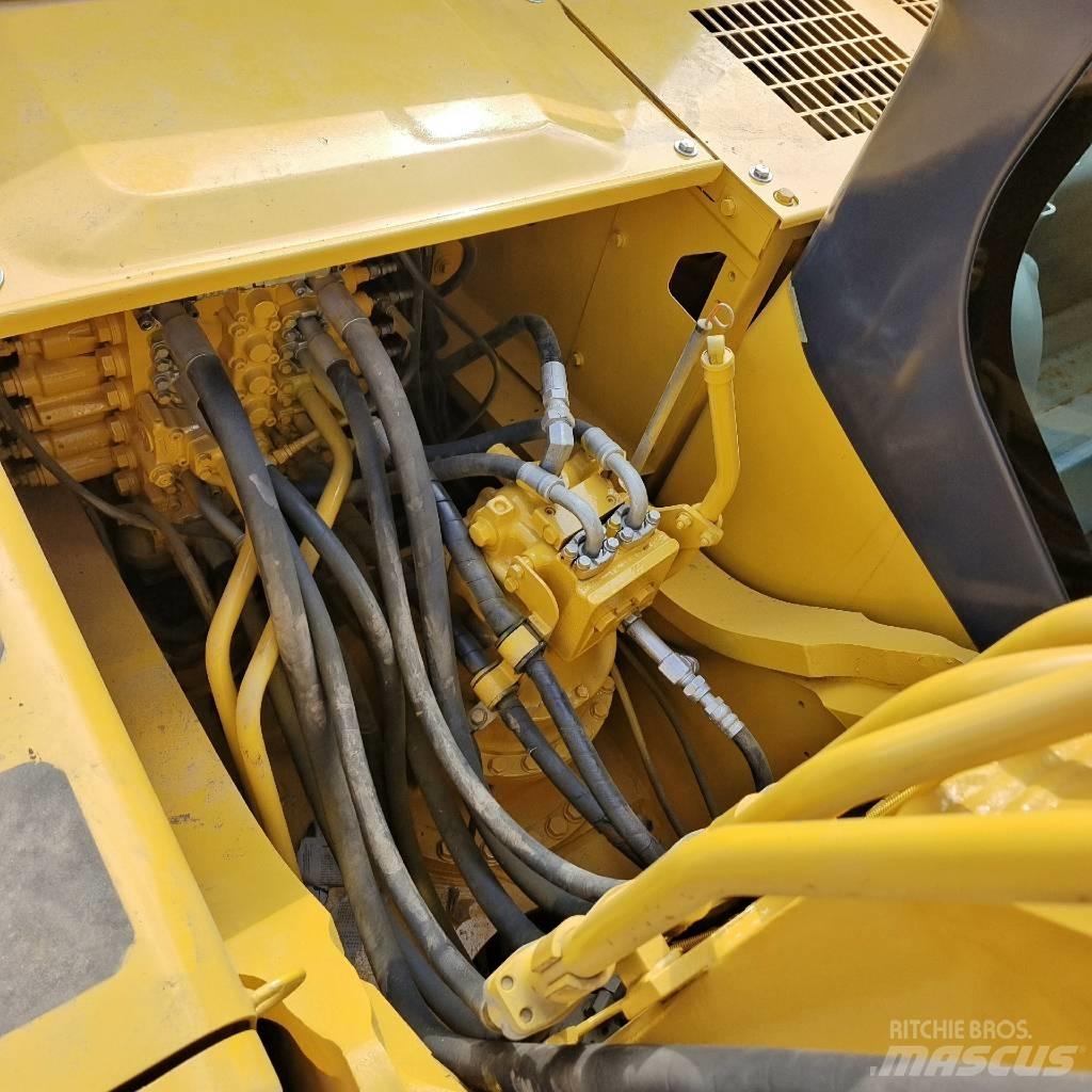 Komatsu PC300 Гусеничные экскаваторы
