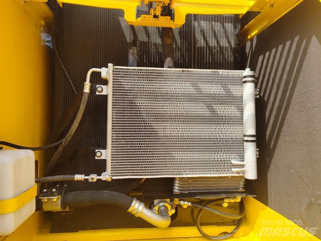 Komatsu PC 240 Гусеничные экскаваторы