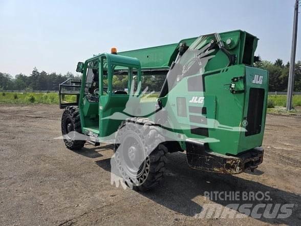 SkyTrak 8042 Телескопические погрузчики