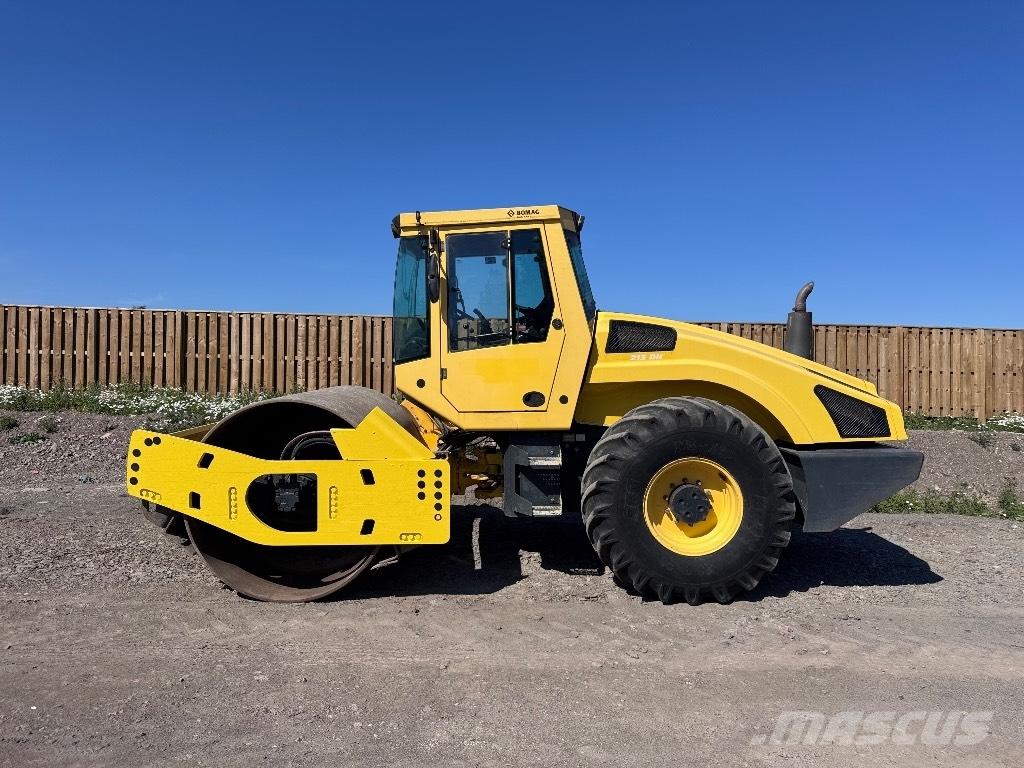 Bomag BW 213 D H-4 Грунтовые катки