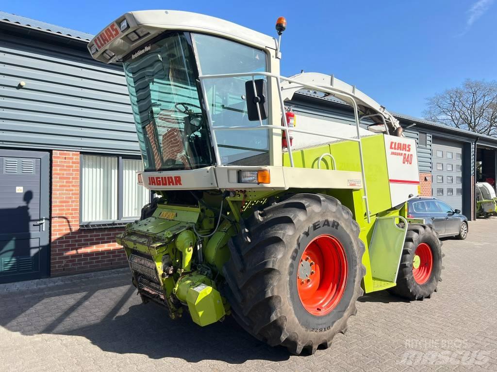 CLAAS Jaguar 840 Самоходные кормоуборочные комбайны