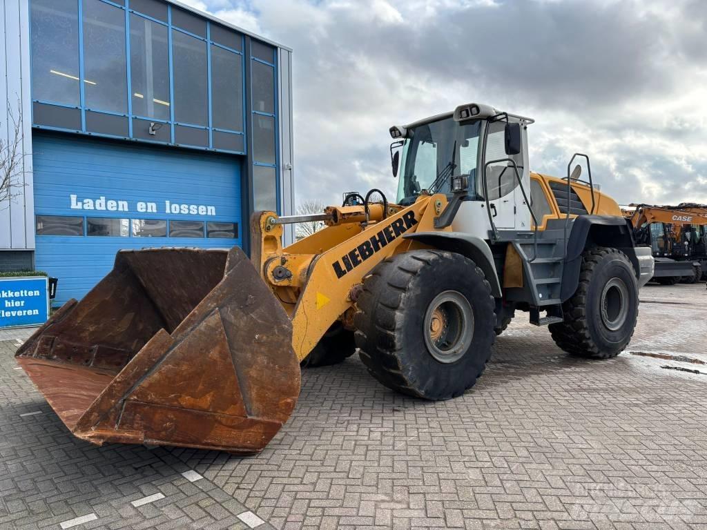 Liebherr L 566 Фронтальные погрузчики
