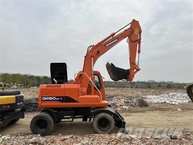 Doosan DH150W Колёсные экскаваторы
