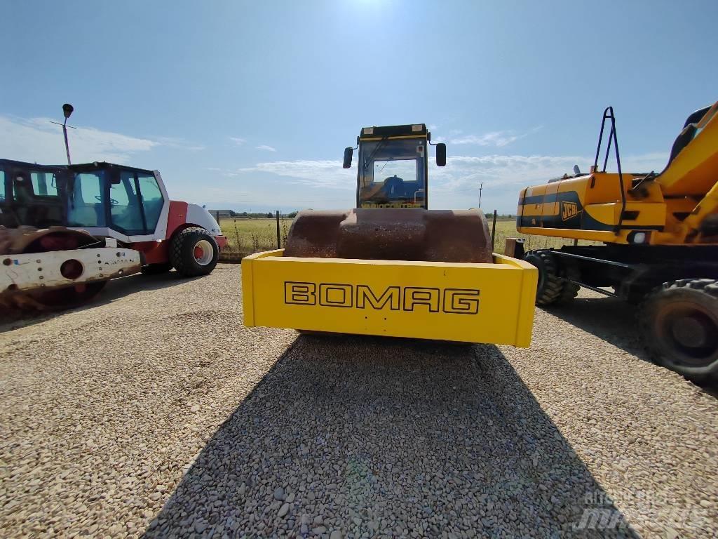 Bomag BW 225 D-3 Катки тротуарные