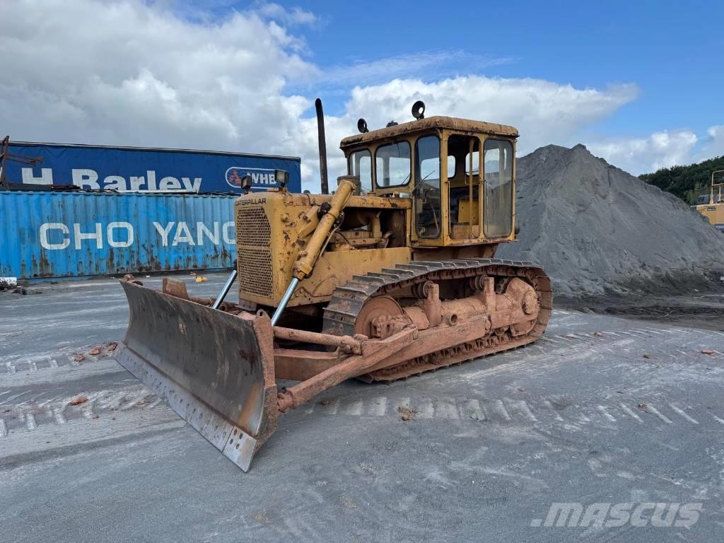 CAT D 6 C Гусеничные бульдозеры