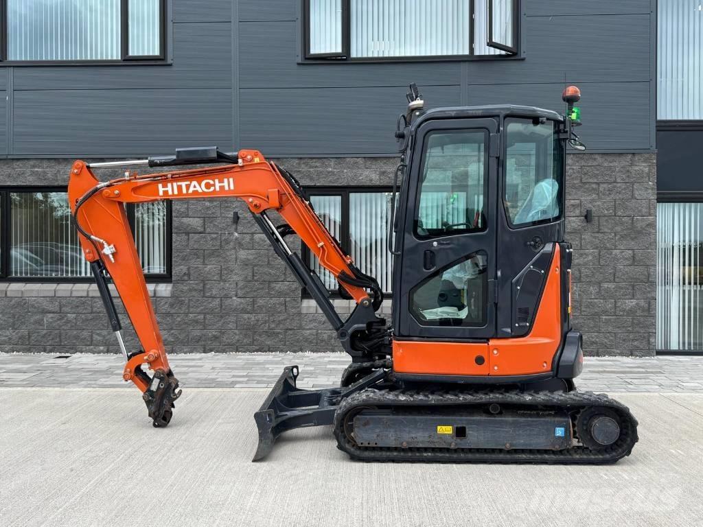 Hitachi ZX 33 U-6CLR Мини-экскаваторы