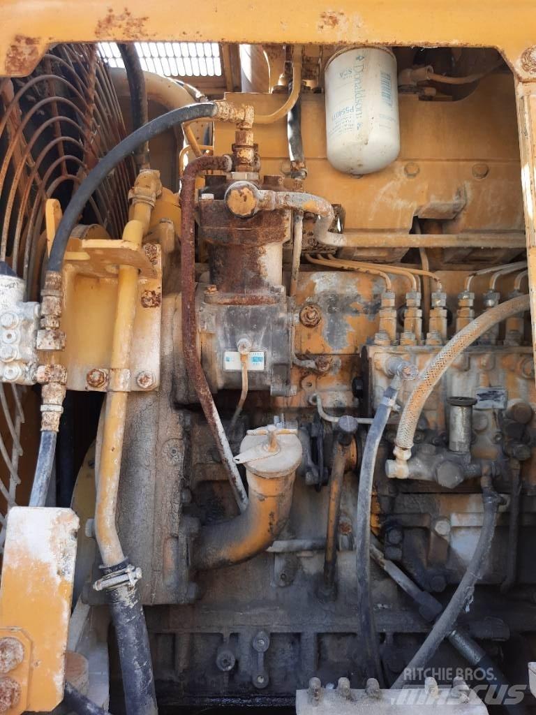 Komatsu WA500 Фронтальные погрузчики