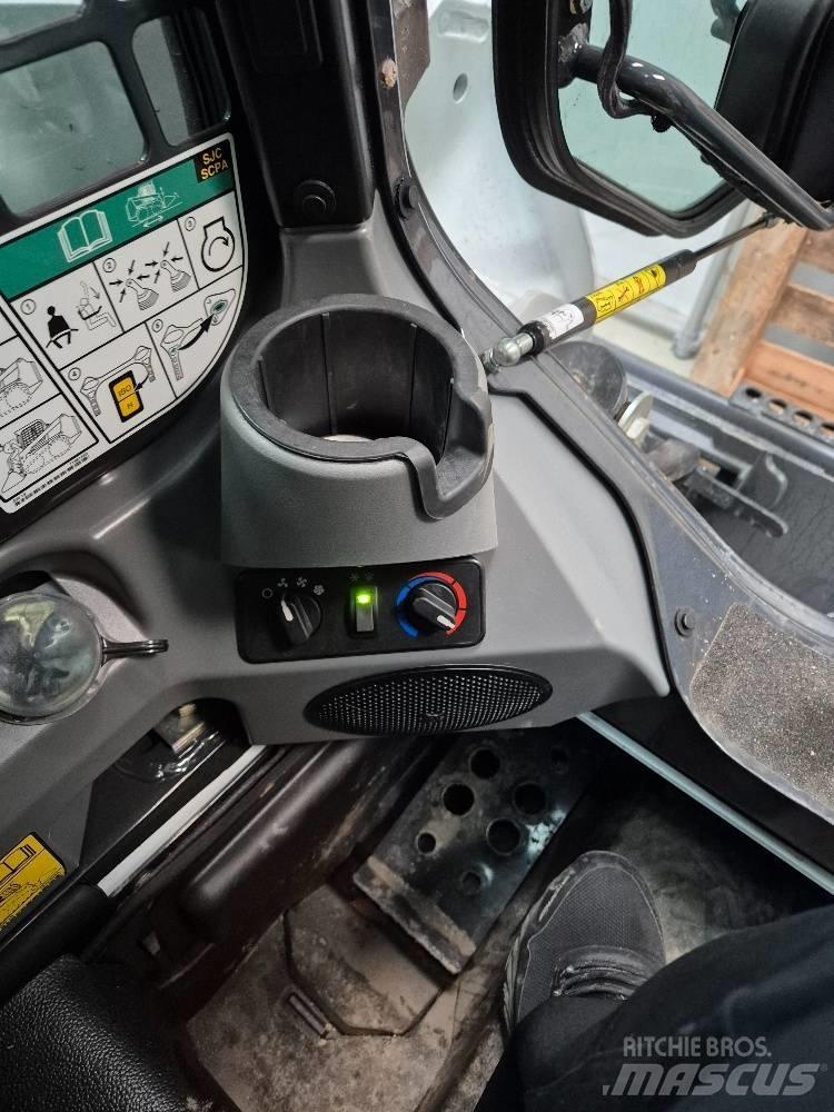 Bobcat S 590 Мини-погрузчики