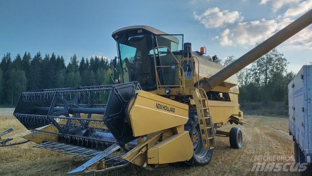 New Holland TC 54 Зерноуборочные комбайны