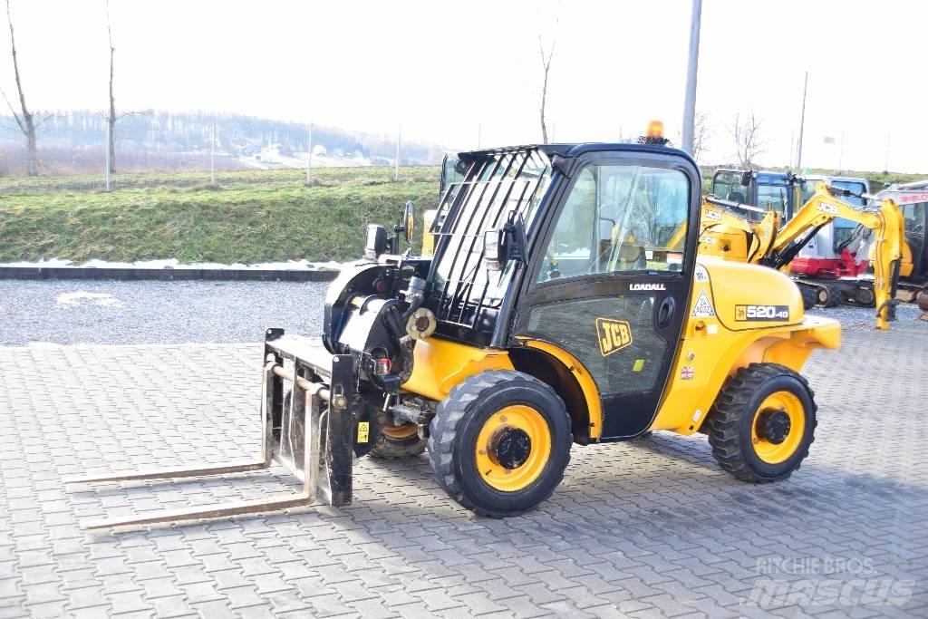 JCB 520-40 Loadall Телескопические погрузчики