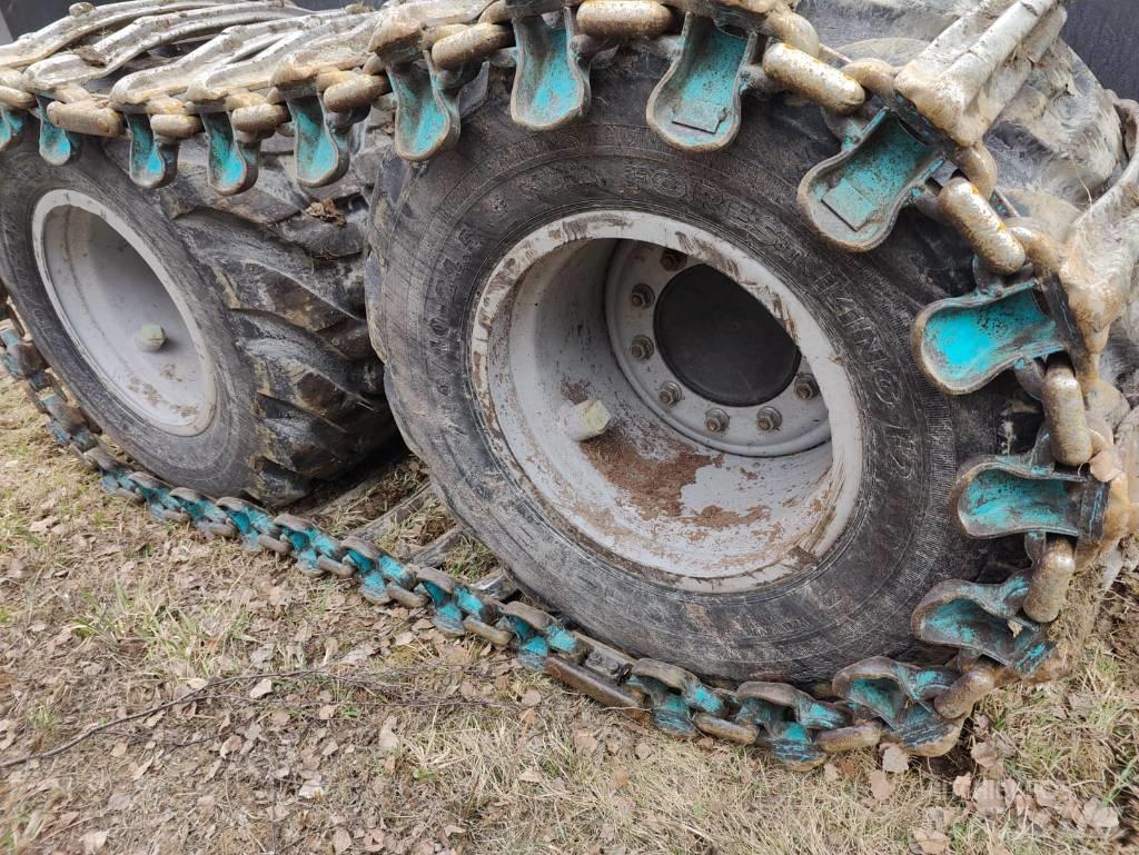 Komatsu 901 XC Харвестеры