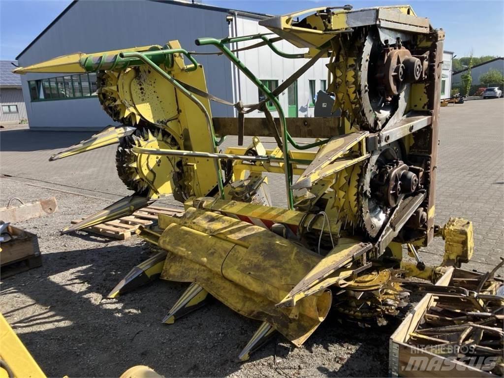 John Deere 7380 Самоходные кормоуборочные комбайны
