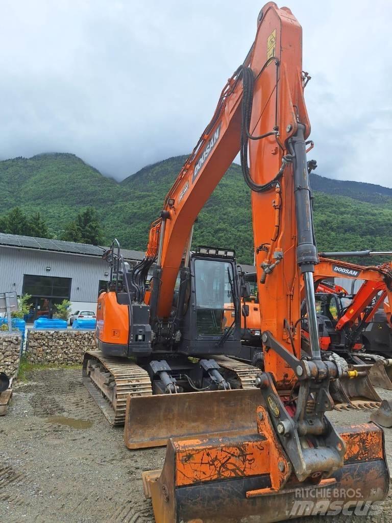 Doosan DX 140 LCR-7 Гусеничные экскаваторы