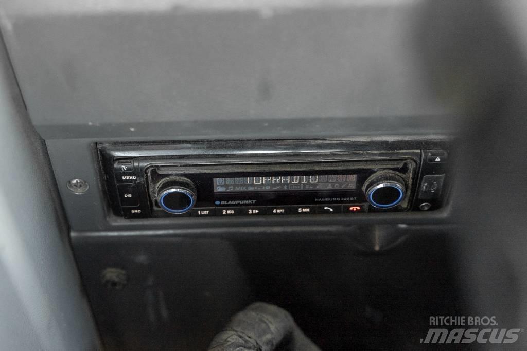 Doosan DX 140 W-3 Колёсные экскаваторы