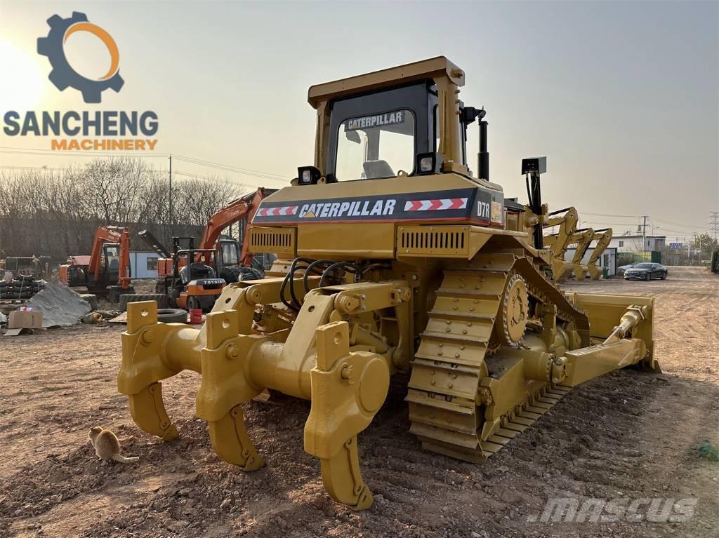 CAT D 7 R Гусеничные бульдозеры