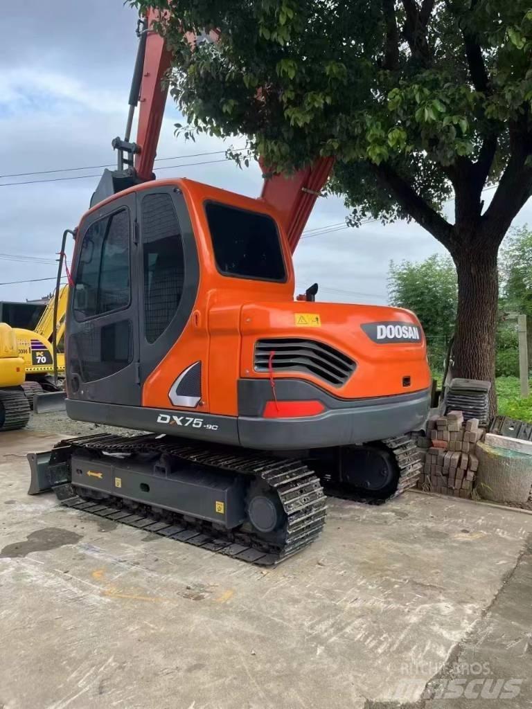 Doosan DX75 Мини-экскаваторы