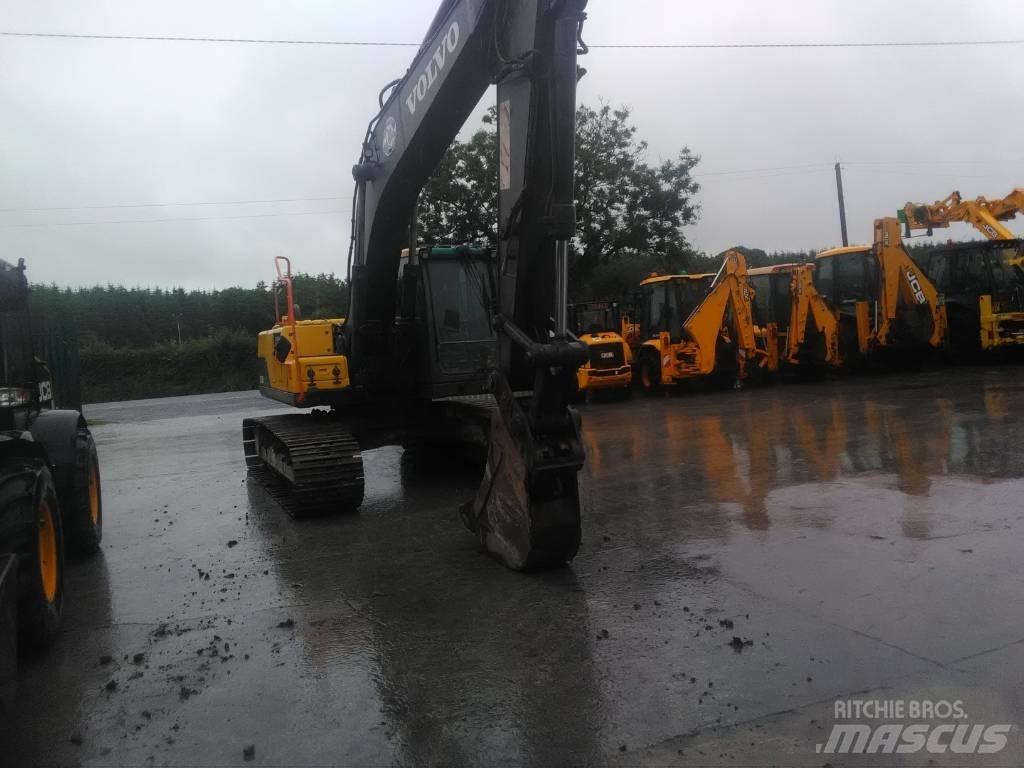Volvo 210 C Гусеничные экскаваторы