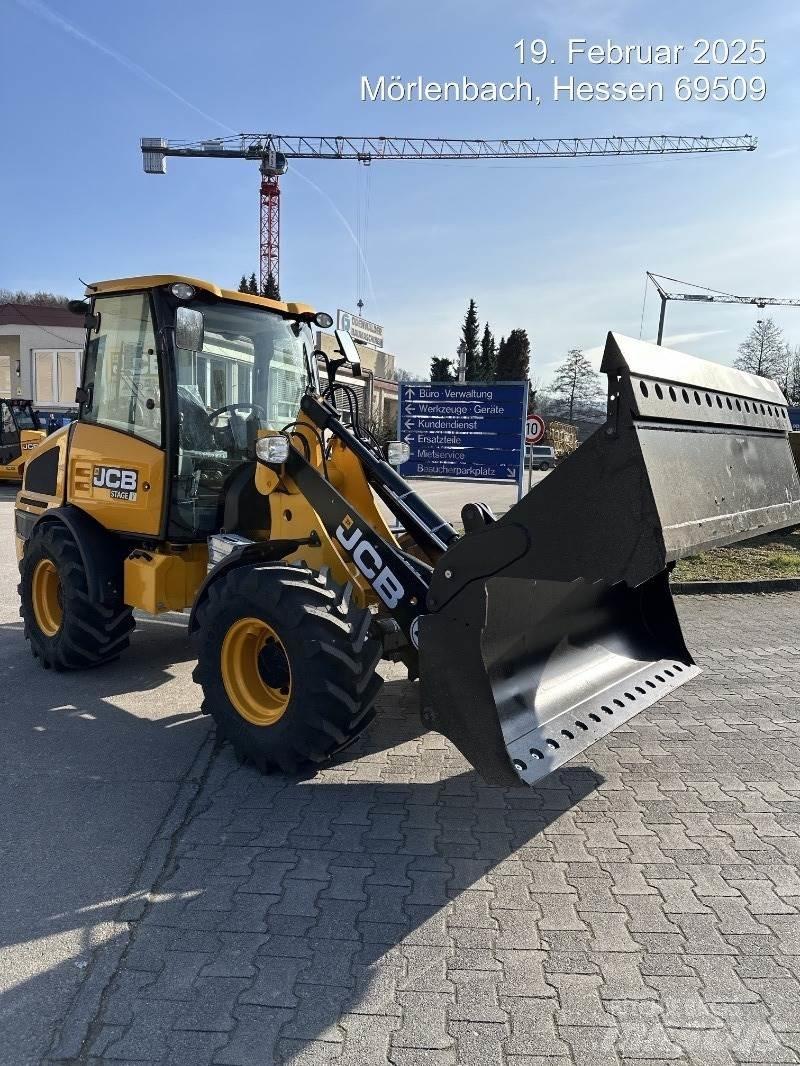 JCB 406 Фронтальные погрузчики