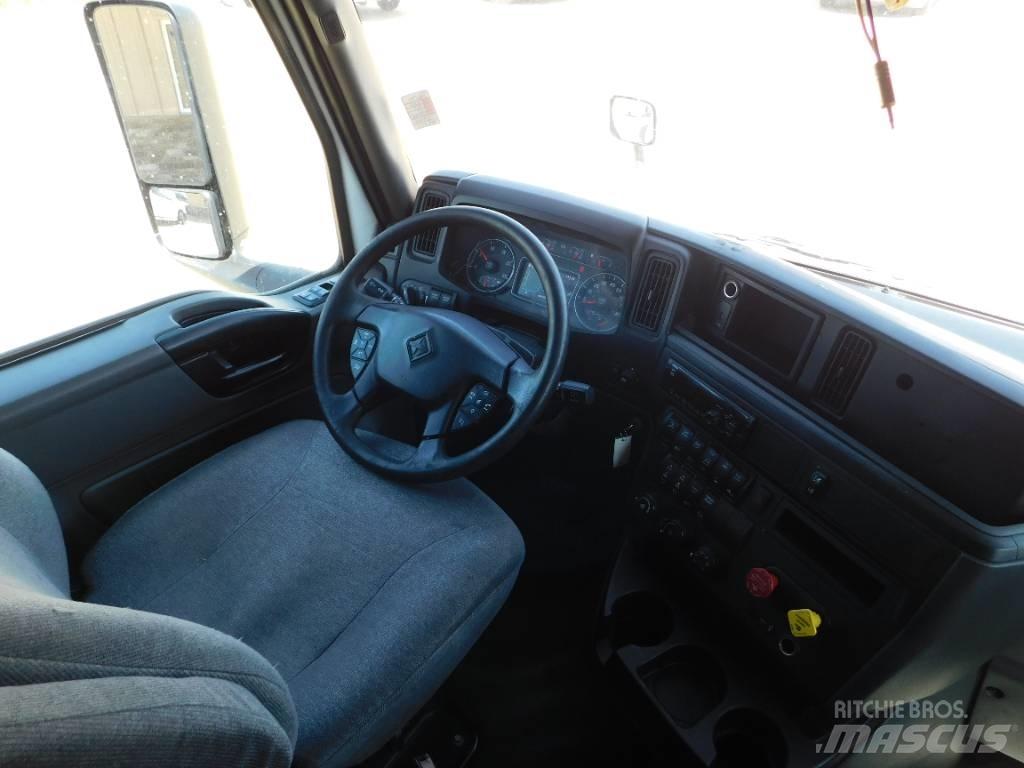 International LT 625 Седельные тягачи