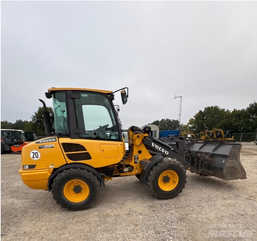 Volvo L25F Фронтальные погрузчики