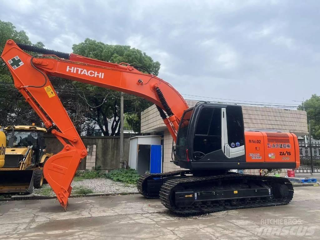 Hitachi ZX 200 Гусеничные экскаваторы