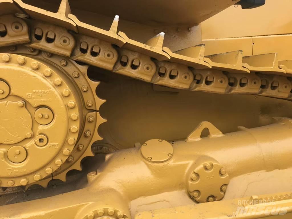 CAT D8R Гусеничные бульдозеры
