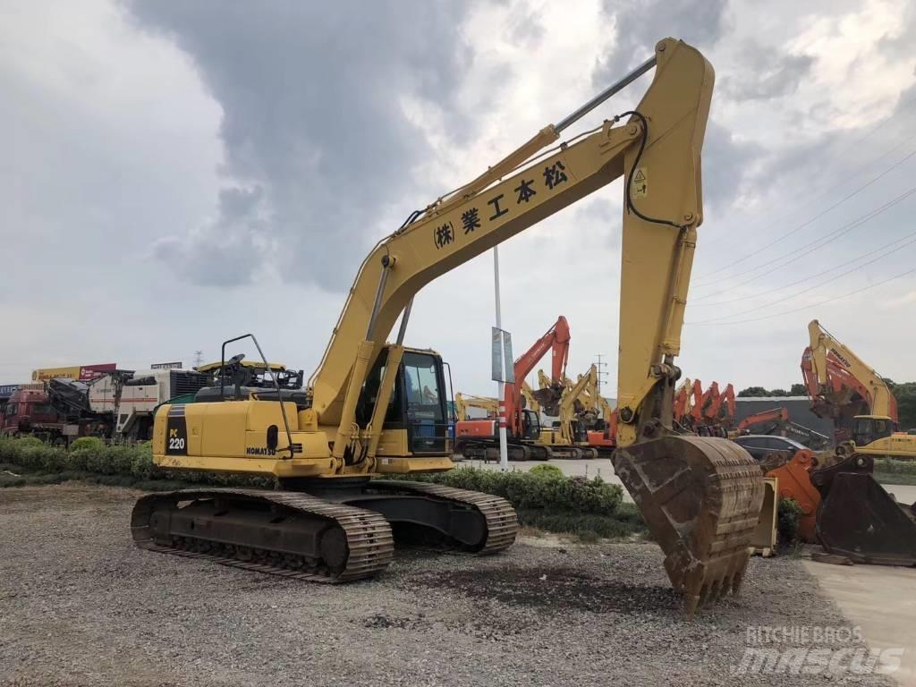 Komatsu pc220-8 Гусеничные экскаваторы