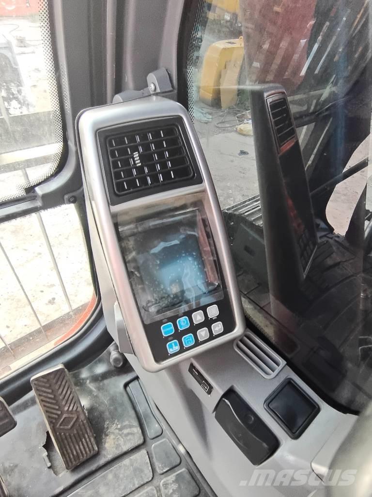 Doosan DX 225 LC Гусеничные экскаваторы