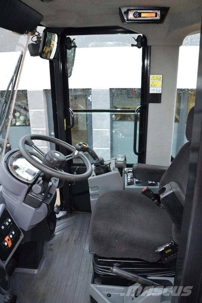 CAT 924 H Фронтальные погрузчики