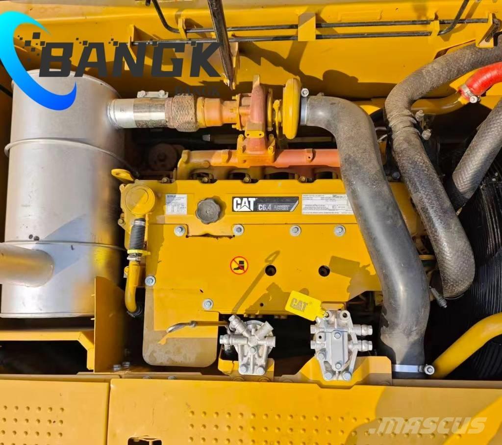 CAT 320 D Гусеничные экскаваторы