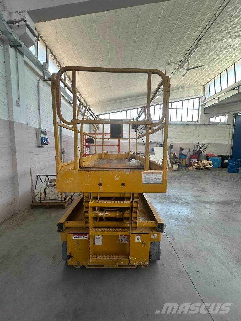 Haulotte Compact 10 Ножничные подъемники