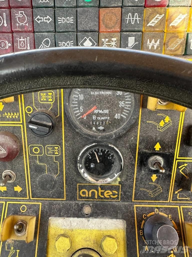 Ammann AFW 350 E Асфальтоукладчики