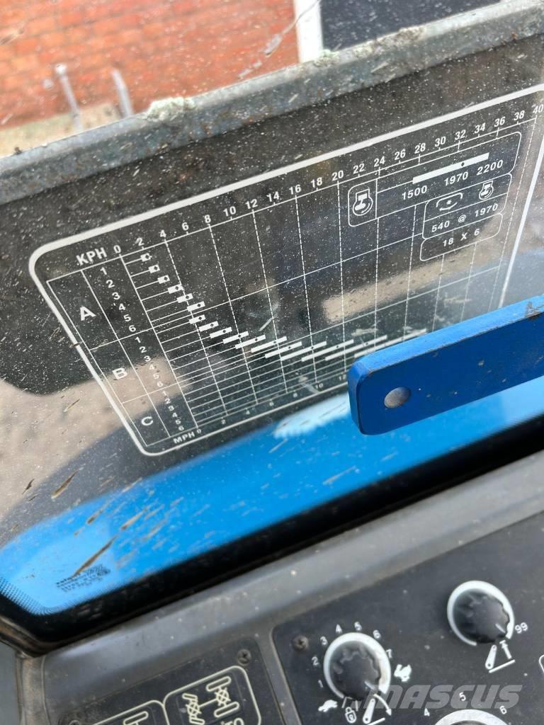 New Holland 8360 Трактора