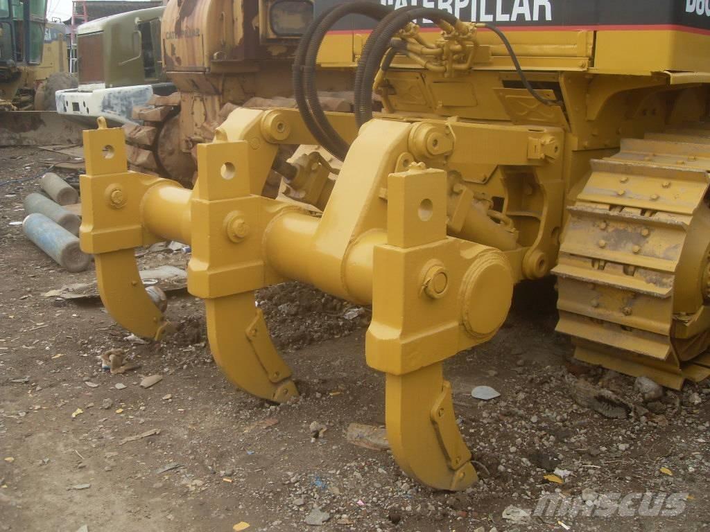 CAT D 6 G Гусеничные бульдозеры