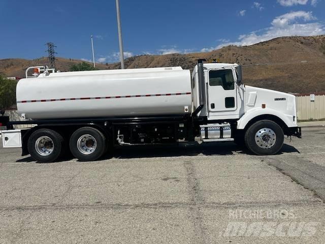 Kenworth T 800 Грузовики-цистерны