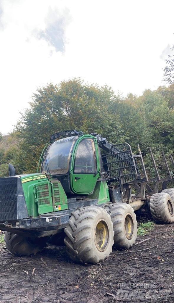 John Deere 1110 E Форвардеры