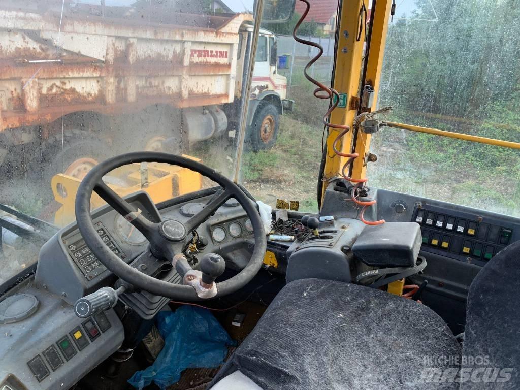 Volvo L 120 C Фронтальные погрузчики