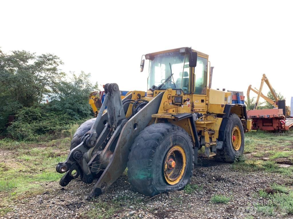 Volvo L 120 C Фронтальные погрузчики