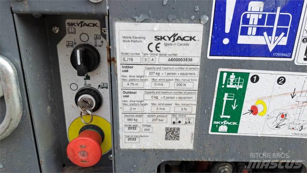 SkyJack SJ16 Разные подъемники и вышки
