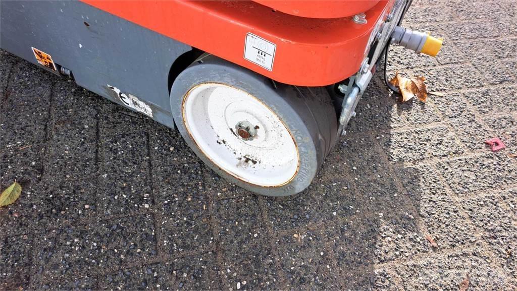 SkyJack SJ16 Разные подъемники и вышки