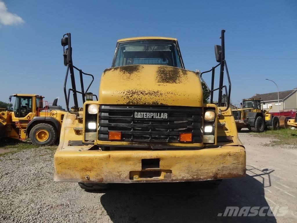 CAT 740 Шарнирно-сочленённые самосвалы