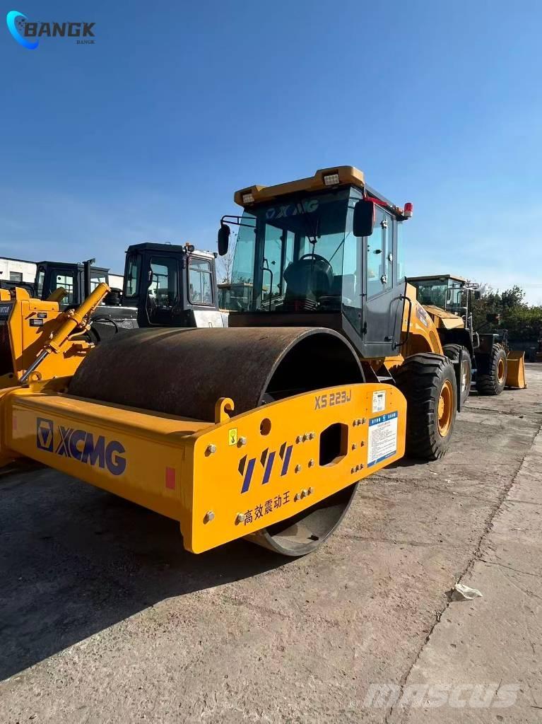 XCMG XS 223 J Грунтовые катки