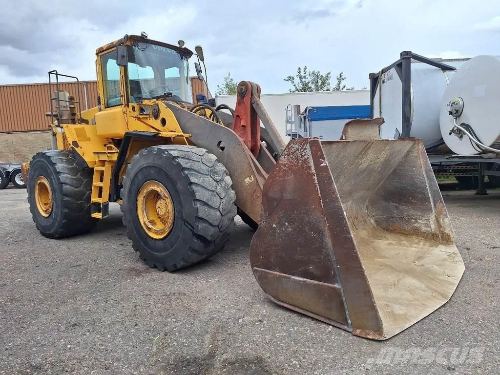 Volvo L220D Фронтальные погрузчики