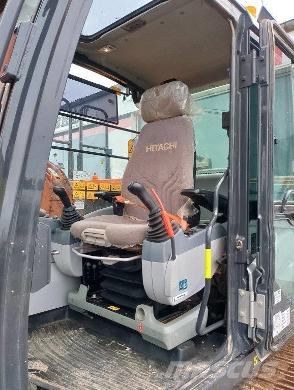 Hitachi ZX130 Гусеничные экскаваторы