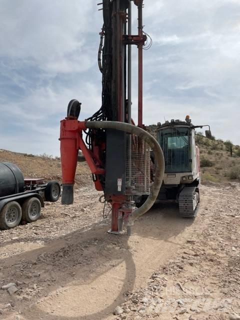 Sandvik DP 1500 i Буровые вышки