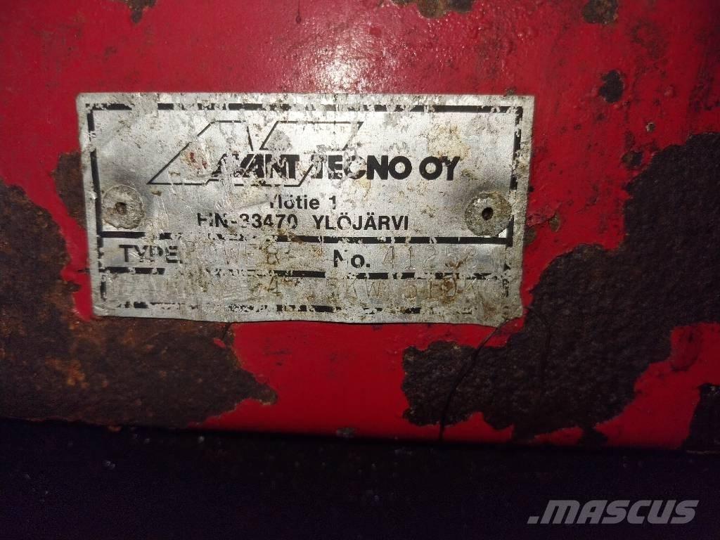 Avant Power 4WD Малые погрузчики